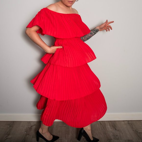Tiered Red Pleated Off-the-Shoulder Dress - Picture 9 of 10